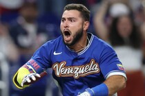 ベネズエラがアメリカに２対０とリード　アブレイユのソロアーチで５回に追加点【WBC決勝】