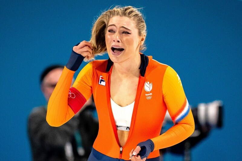 金メダル直後に胸元のファスナーを下ろして話題に、オランダ美女スケーターが着用したスーツが“クリロナ超え”3600万円で落札【冬季五輪】