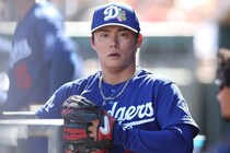 「サイ・ヤング賞のシーズンだ」山本由伸、５回７K無失点「まさに圧倒的」２年連続開幕投手へ準備万端「すごい投球だ」米ファン激賞