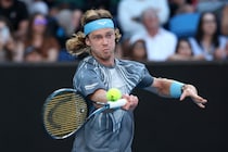 “フォア頼み”のプレーに限界を感じたルブレフが変革へ！ 課題は“判断力”「いつ方向を変えるべきかわからない」＜SMASH＞