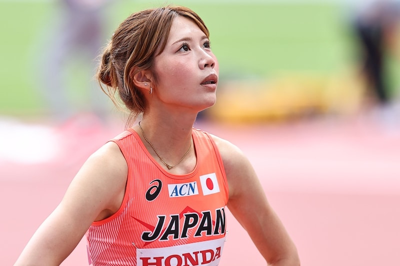 東京世界陸上代表の美白女子ハードラーが雰囲気ガラリ！ 金髪ギャルピースに騒然「わっわっおっお！」
