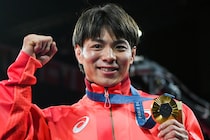 「髪色明るくしたんだ！」柔道・阿部一二三、衝撃の金髪＆スポーティーな私服姿に驚き「イケメン」「かっこかわいい！」