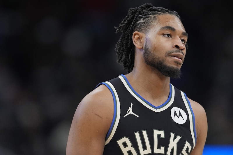 「タフな決断だった」バックス指揮官が明かすトーマス解雇の背景「現在の我々が置かれている状況は…」<DUNKSHOOT>