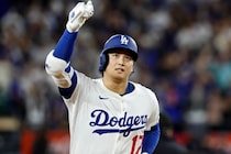 大谷翔平が呼びかけた３連覇　64万円の高級品プレゼントにドジャース同僚感激「一生忘れない」「世界最高の選手から贈られたんだ！」
