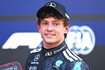 【F1日本GP】アントネッリ２戦連続ポール・トゥ・ウィン！　運も味方に、僚友ラッセルを抜いて史上唯一の“10代ポイントリーダー”爆誕！