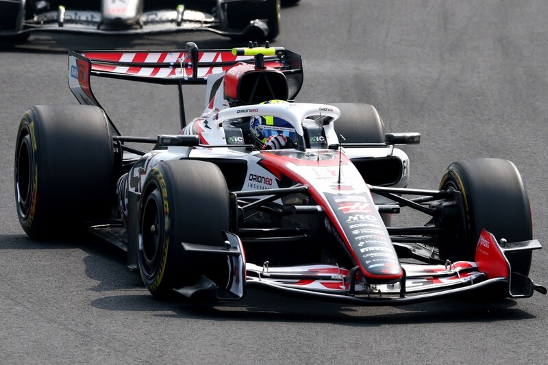 【F1日本GP】「大丈夫か...?」ベアマンのクラッシュにファン悲鳴 “電池切れ”が原因との声も「いずれ起きる事故だった」「コラピントも危ないけど...」