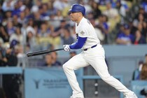 ハグでタッチアウトに…“心温まる瞬間”が話題「みんなフレディが大好き」「ライバル同士が仲良くできないなんて誰が？」