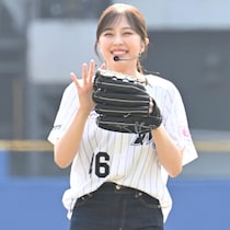 「まじのガチ勢だ！」ロッテ始球式に登場した人気アイドルの“意外な正体”にネット脚光！「魂のノーバン」「今も昔もめちゃくちゃ可愛い」