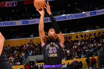 【NBA】レイカーズ、キャブズ撃破で４連勝！八村塁は14得点＆キャリア通算5000得点を達成＜DUNKSHOOT＞