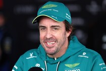 アロンソの日本GPでの2026年初完走に「単に遅いだけ」と厳しい指摘...一方、ホンダは一安心？「何より重要なのは“名誉”だった」【F1】