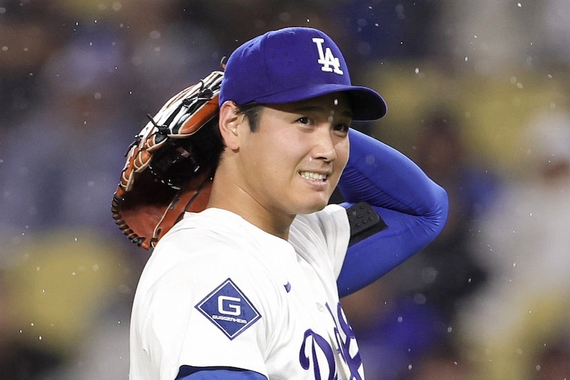 「自分が大谷翔平って忘れてた?」今季初登板で“二刀流ならではの光景”に驚きの声「MLBの一コマなの凄すぎw」審判による例外措置も?