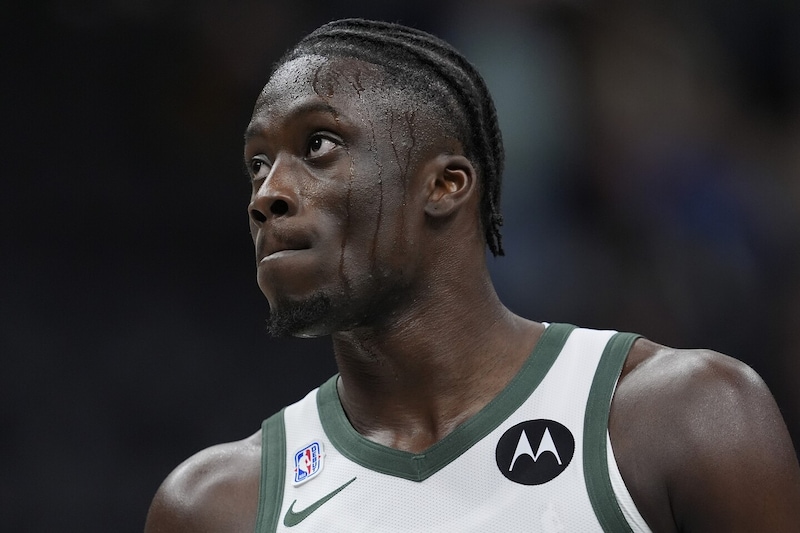 アデトクンボ兄弟から４人目のNBA選手が誕生！歴史的瞬間にヤニスは「これでもう引退できる」とジョーク交じりに喜び＜DUNKSHOOT＞