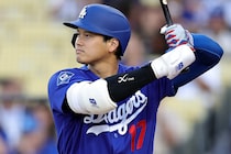 「リアタイで寝不足」大谷翔平の待望１号に列島歓喜も　深夜早朝の敵地３連戦に早くも悲鳴　63歳俳優も本音吐露「しかしこの時間の試合はしんどい」