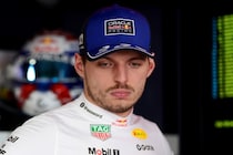 F1引退示唆のフェルスタッペンを重鎮解説者がバッサリ「去るか、黙るか」シューマッハとの違いも強調 スペイン紙報道