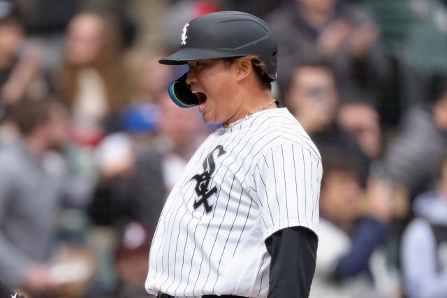 村上宗隆、バックスクリーンへの本拠地初アーチに「最高の気分」好守にも手応え「良い判断ができた」