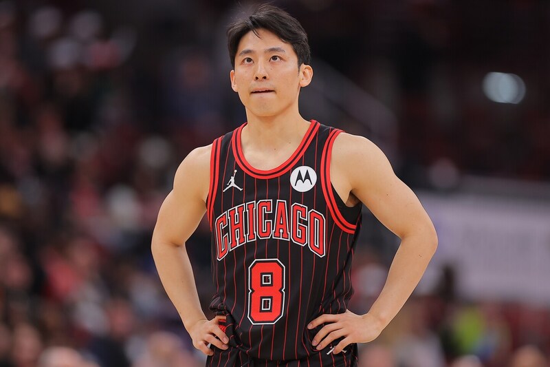 【NBA】河村勇輝が３ポイントを沈め３得点＆２アシスト！ブルズはサンズにあと一歩及ばず惜敗、今季３度目の７連敗＜DUNKSHOOT＞