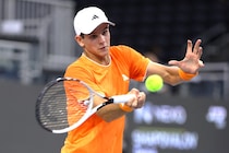 19歳の新鋭ホダルがツアー初優勝！ 36歳ベテランとの“17歳差決勝”を制す「信じられない気持ちです」＜SMASH＞