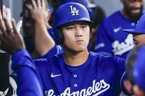 「あの球をセンターへ運ぶのか」大谷翔平、内角低めシンカーを豪快粉砕！ ２試合連続弾「手が付けられん」