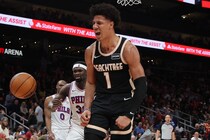 ヤング体制からジョンソン中心のチームへ――変貌を遂げたホークス快進撃の理由＜DUNKSHOOT＞