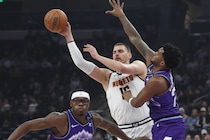 MVPレースでSGA優勢の現状も⋯ピアースはヨキッチを支持「アシストとリバウンドは重要じゃないのか？」＜DUNKSHOOT＞