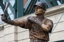 マリナーズ本拠地前に完成したイチローの銅像　まさかのハプニングに本人爆笑「常に僕には何かが足りないという戒め」