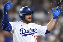 マンシー１試合３本目がサヨナラ本塁打！ ドジャースが８対７劇的勝利、大谷翔平が連続出塁記録更新、好調パヘスが２ラン