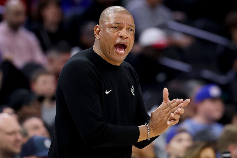 退任が報じられたバックスのリバースHC。本人は今季最終戦後「思い通りにいかなかったが、チャレンジを楽しんだ」＜DUNKSHOOT＞