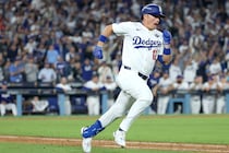 ドジャース敗戦、地元紙記者が憤慨「腹立たしいのは、傷口に塩を塗るかのような稚拙なミスが続いたこと」３回にコールが飛び出し、投手陣は二桁四球