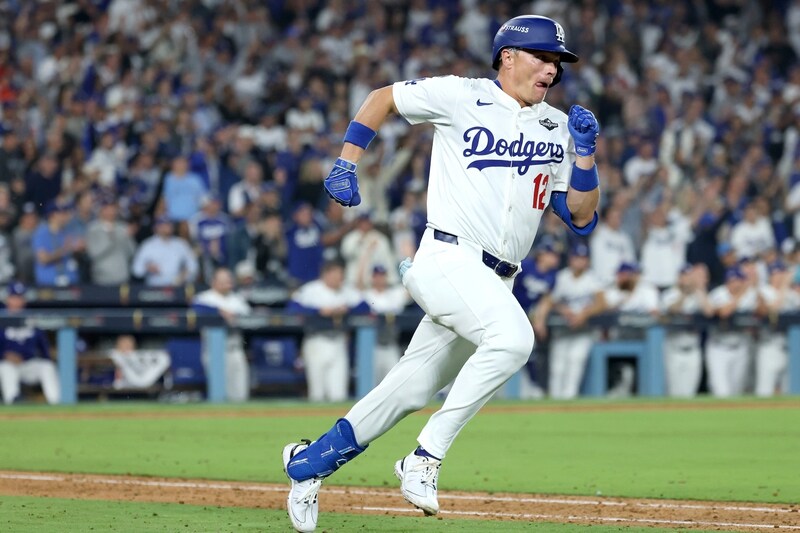 ドジャース敗戦、地元紙記者が憤慨「腹立たしいのは、傷口に塩を塗るかのような稚拙なミスが続いたこと」３回にコールが飛び出し、投手陣は二桁四球