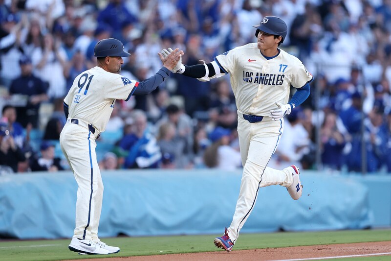 ドジャース生観戦の大物芸能人、目の前で「大谷翔平のホームラン」　ネット騒然「凄いお席」「こんな近くで...」