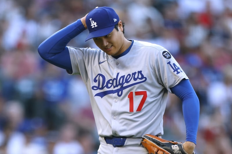 「なぜ大谷翔平とスミスは」意図しないABSチャレンジ、MLBの新たなトレンドに「キャップやヘルメットを触る癖がある選手にとっては問題」米専門誌の視点