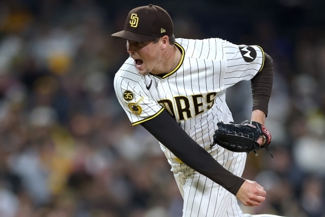 パドレス168キロ右腕の守護神は昨年8月以来無失点!「27人のうち20人を三振。割合は74%」MLB公式が報道