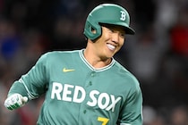 「よくやった！」レッドソックス吉田正尚、延長10回に殊勲の代打サヨナラ打「毎日プレーさせよう」地元ファン歓喜「満面の笑みが素敵」