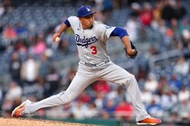 久々登板のドジャース守護神、乱調３失点　ロバーツ監督は困惑のコメントも「本人が大丈夫だと言うなら、それを前提にするしかない」