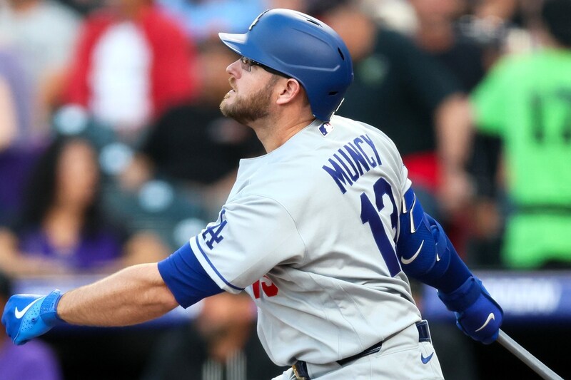 ドジャース連敗ストップ！ マンシーが２発含む４打数４安打、ラッシングも２発、大谷翔平がルース超えの52試合連続出塁、先発ロブレスキーが７回１失点と好投