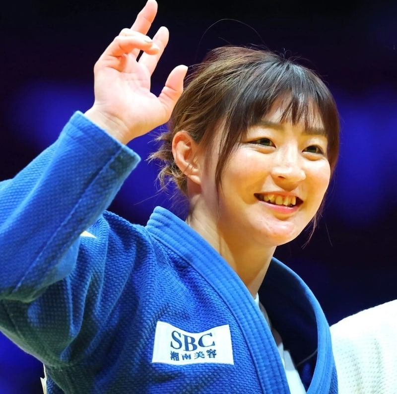 現役引退から３か月…角田夏実が“黒タンクトップ姿”で筋肉美を披露　腹筋チラリ、ムキムキな腕まわりに自虐「肩の逞しさは絶賛継続中...」