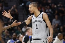【NBA】ウェンバンヤマが史上初の満票＆最年少で最優秀守備選手賞受賞！22歳の怪物による新時代の幕開けか＜DUNKSHOOT＞