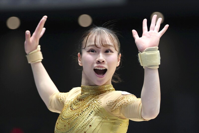 26歳の杉原愛子、衣装からでも分かるバキバキ腹筋に衝撃の声「写真で見るとめっちゃムキムキ」