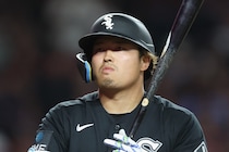 「ムネが止まらない！」村上宗隆、４戦連発の“衝撃９号”アーチに米ファン熱狂「今すぐ契約延長すべき」「今年HR王狙える」
