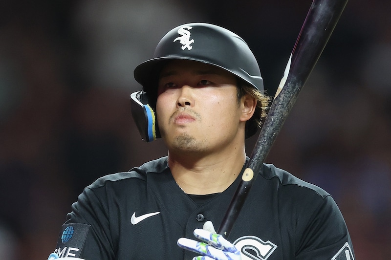 「ムネが止まらない！」村上宗隆、４戦連発の“衝撃９号”アーチに米ファン熱狂「今すぐ契約延長すべき」「今年HR王狙える」