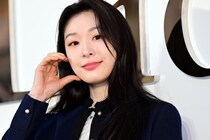 「めちゃくちゃ可愛い」韓国伝説女子が公開したイメージ一変の“衝撃ショートボブ”姿にファン騒然「信じられない…」「どんだけ切ったの？」