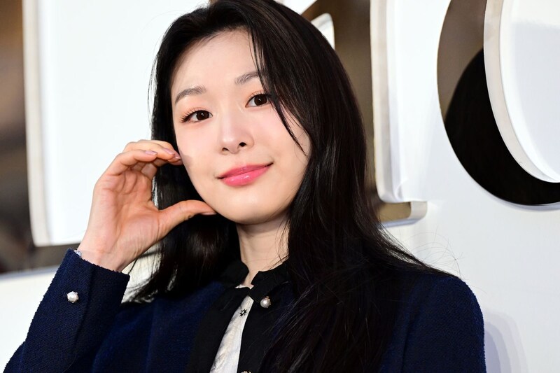 「めちゃくちゃ可愛い」韓国伝説女子が公開したイメージ一変の“衝撃ショートボブ”姿にファン騒然「信じられない…」「どんだけ切ったの？」