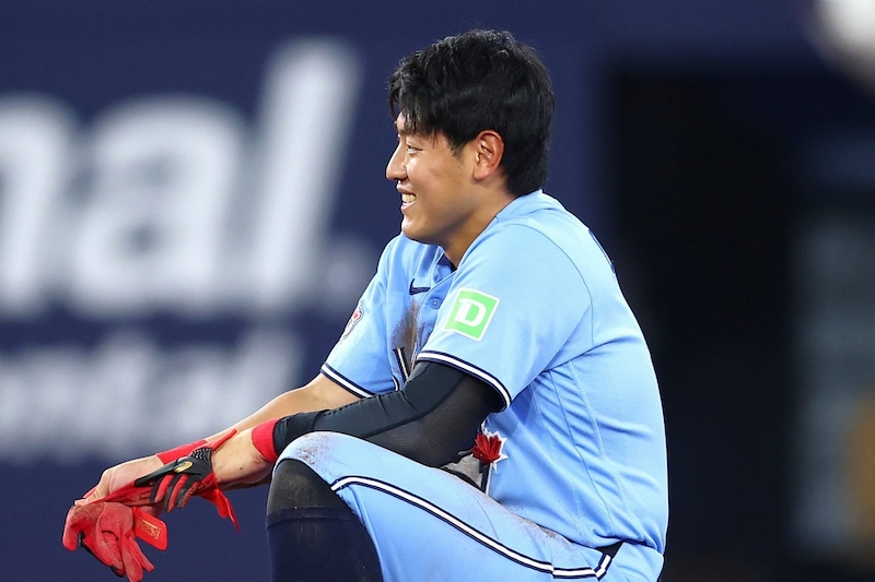 「神か？」岡本和真の先制２点タイムリーに日本人ファン歓喜「完全にブルージェイズの戦力だね」　二塁憤死の判定には「どう見てもセーフ」と疑問の声も
