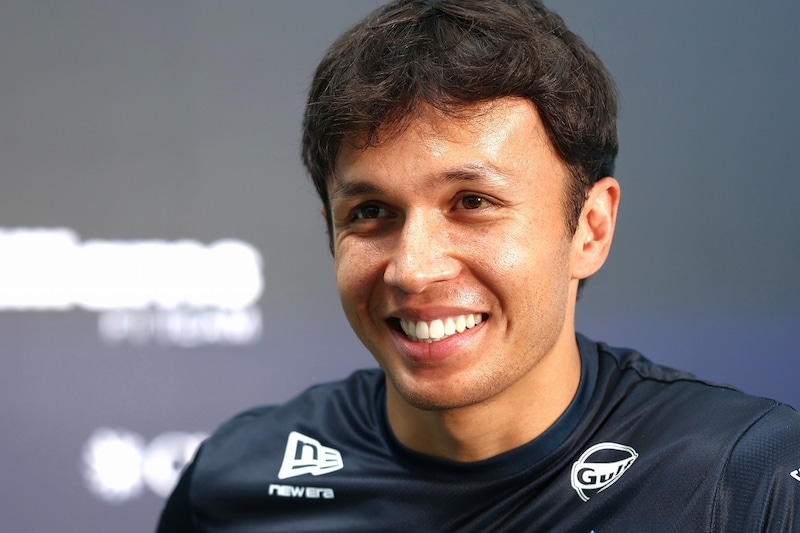 「なんでこんなに上手いの？」F1ドライバーが野球に挑戦　抜群のセンスにファン騒然「エンジェルスと契約して」「ベーブ・ルースのようなスイングだ」