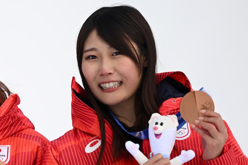 「べっぴんさんですね」村瀬心椛、クリーム色ニット姿の私服にファン釘付け「全部かわいい」