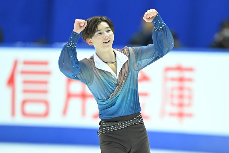 スケオタが感激した“エモい一枚”　手をつなぐ美少年が９年後、30年冬季五輪エース候補へ「成長にキュンです♡」