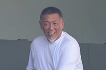 清原和博氏の長男公開　家族４人の“貴重ショット”に大反響「幸せな笑顔」「お父さんも一緒だね」