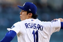 ドジャース佐々木朗希、６回途中３失点で降板　被安打６、２四死球　マンシーの２戦連発で同点に追いつき勝敗つかず
