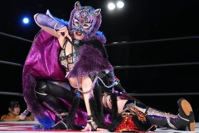 「どこのアイドルかと思ったら」人気覆面レスラーの素顔露わな一枚にファンメロメロ「べっぴんさん」「めっちゃ可愛い」