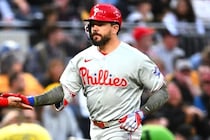33歳左の怪力スラッガーが今季メジャー初の20号！「45試合で20本塁打をマークし…」MLB公式が３つの記録を伝える
